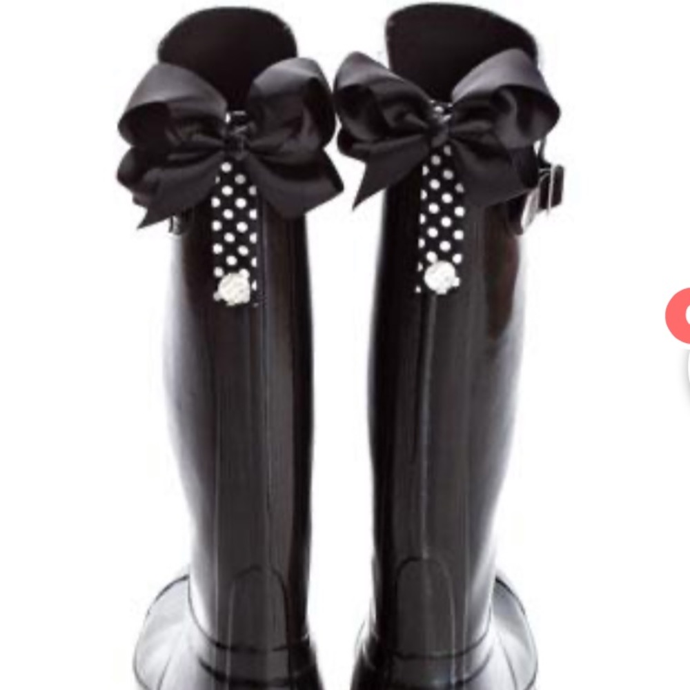 Boot bows that dress up your boots!